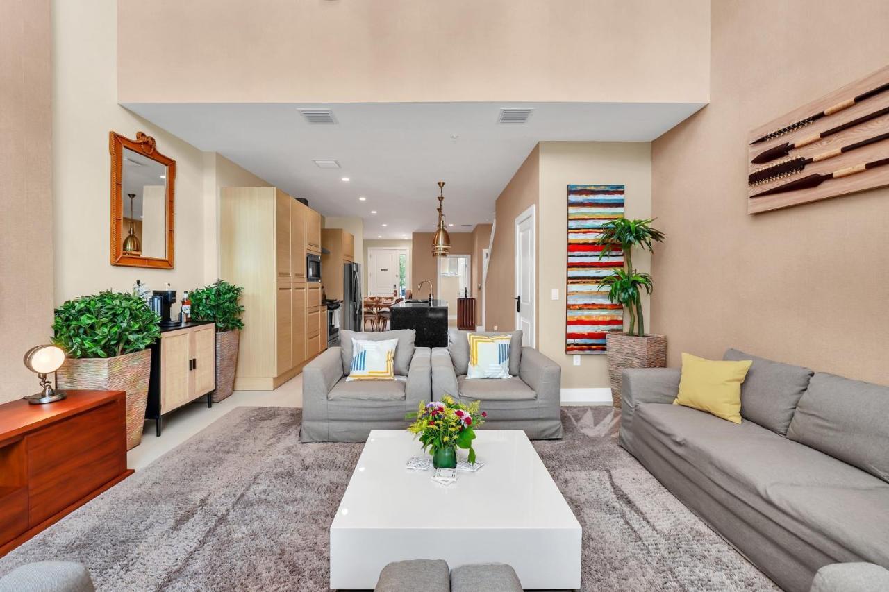 Luxury Villa Less Than A Mile From Disneyworld -Bonus Elevator- Orlando Esterno foto