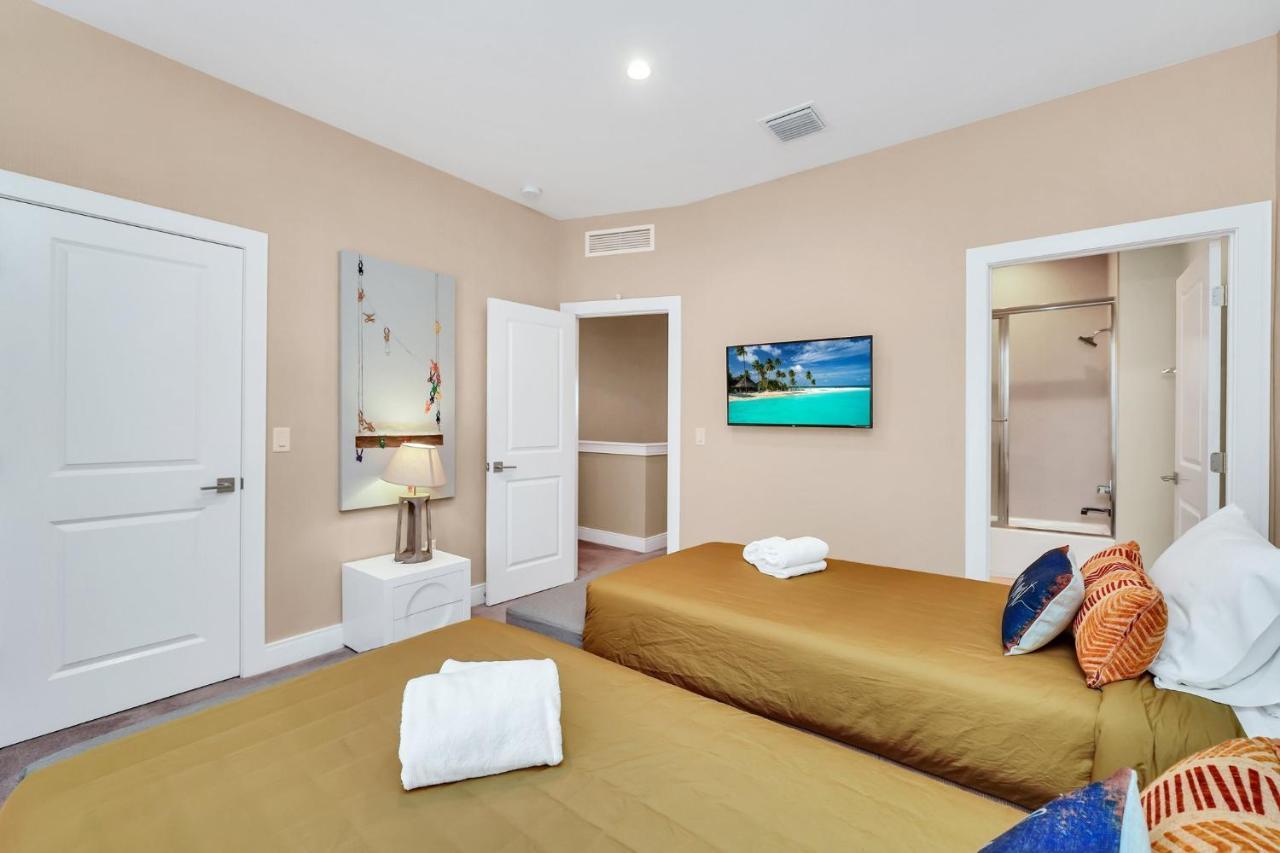 Luxury Villa Less Than A Mile From Disneyworld -Bonus Elevator- Orlando Esterno foto